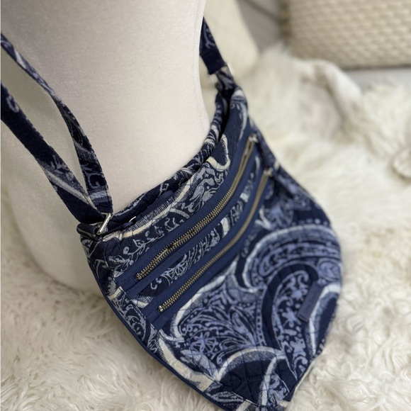 Vera Bradley Navy and White Paisley Crossbody Bag - Picture 6 of 8